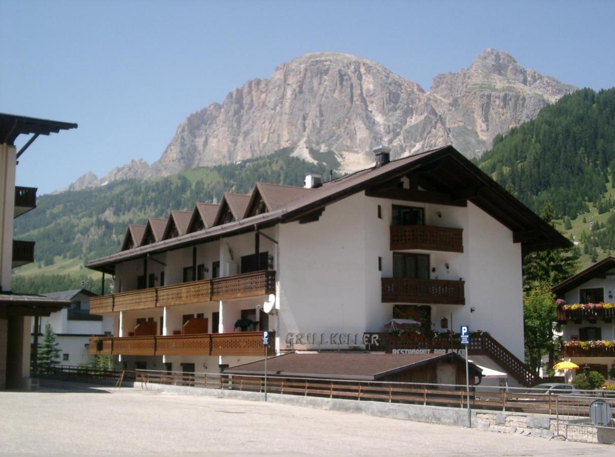 Garni Aquila Hotel Corvara In Badia Exterior photo
